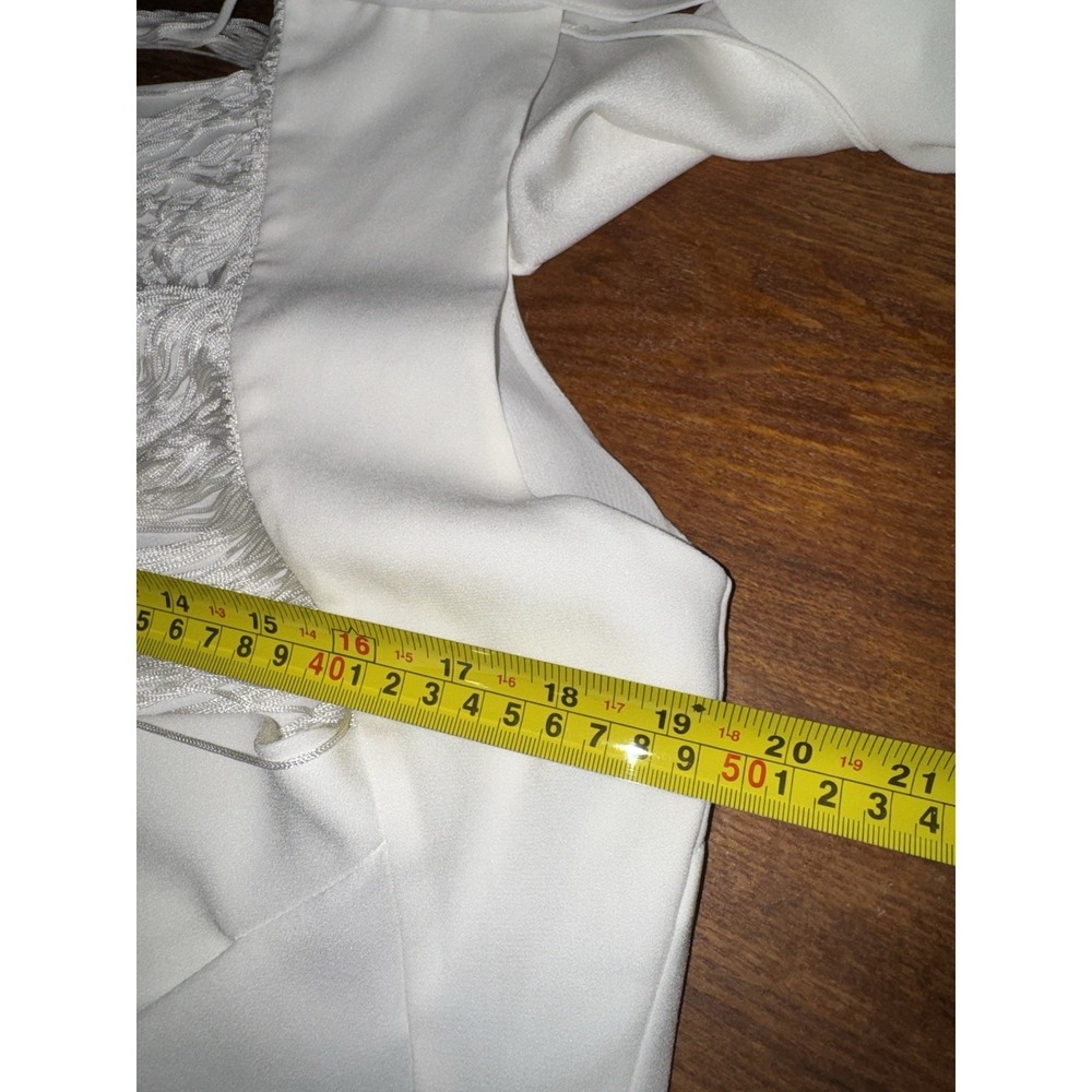 BCBG Maxazria Women's Sz M Sexy‎ Blouse White Kyleigh Fringeback Slitsleeve Top - Picture 15 of 16